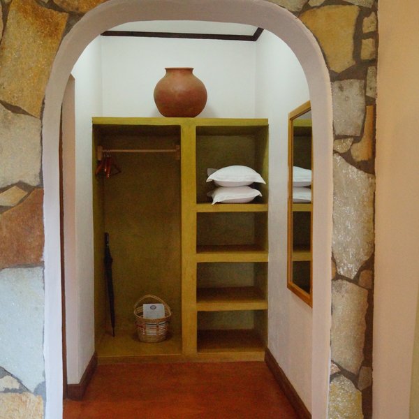 … and lots of space for clothes and luggage.
