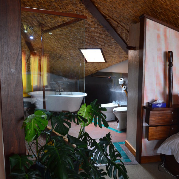They include a big sitting area with views above the Swakop River, and a large en-suite bathroom...