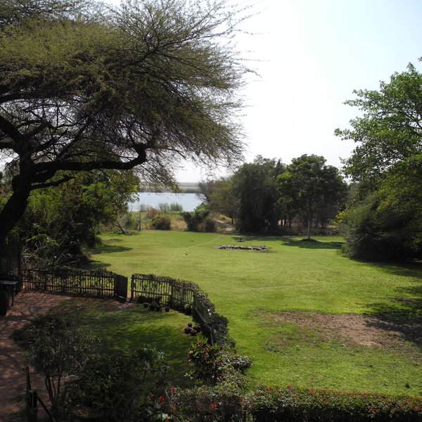 Garden Lodge also offers a range of activities like safari drives, boat cruises or fishing.
