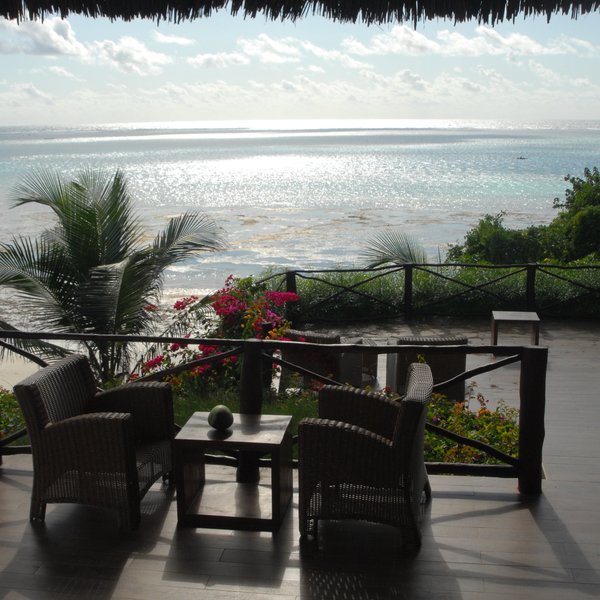 Zawadi’s open beach bar offers attractive views…