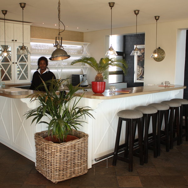 ...a breakfast bar...