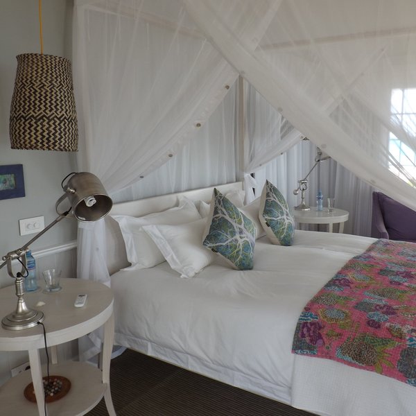 Thanda Island