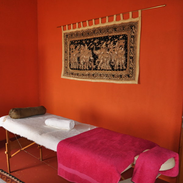 There are 5 treatments rooms...