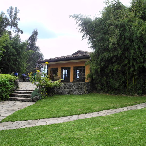 Sabyinyo Silverback Lodge