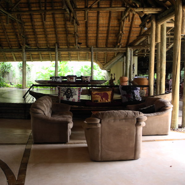 …and a comfortable lounge area with dark leather sofas…