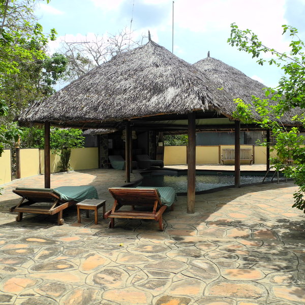 ... or simply a laze on a nearby lounger ...