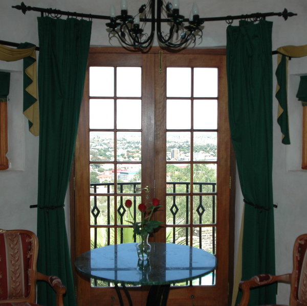 Heinitzburg Hotel