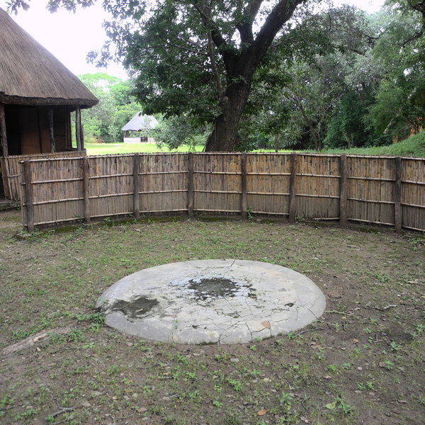 Luwombwa Lodge