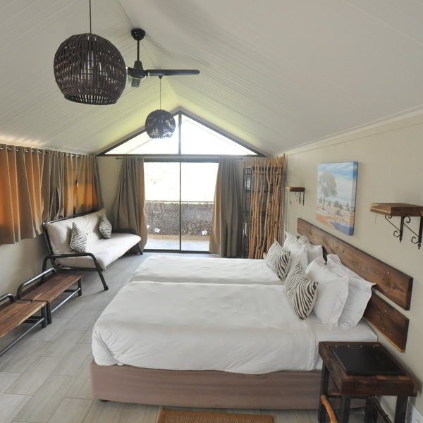 Taleni Etosha Village