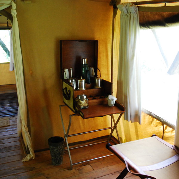 ...like this travelling chest being used for tea and coffee.