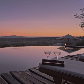 The infinity pool is a delightful additional feature (photo ©Bushtops).