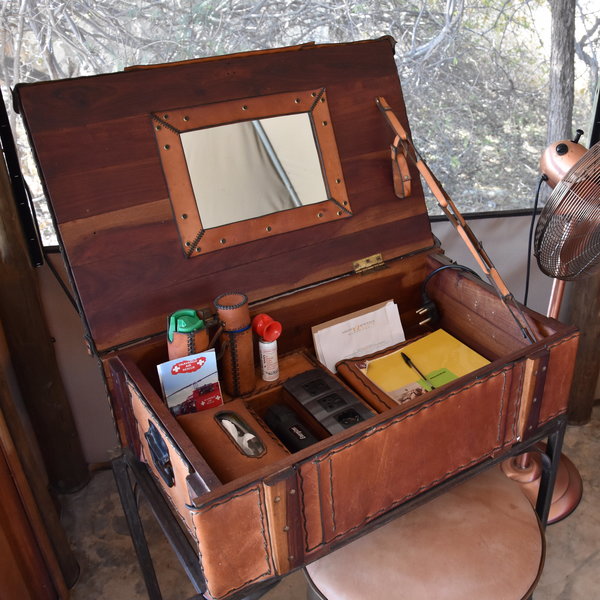 ...and decorated in classic safari chique.