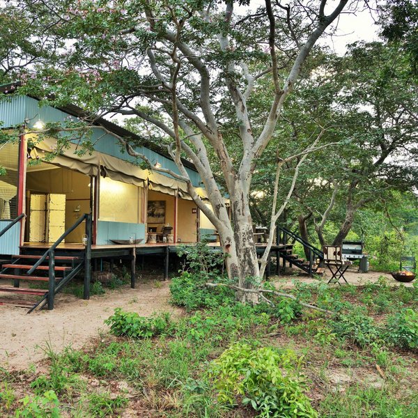 We haven't seen the completed Khulu's retreat yet. When we do we will update our images.