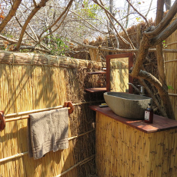 Mwamba Bushcamp