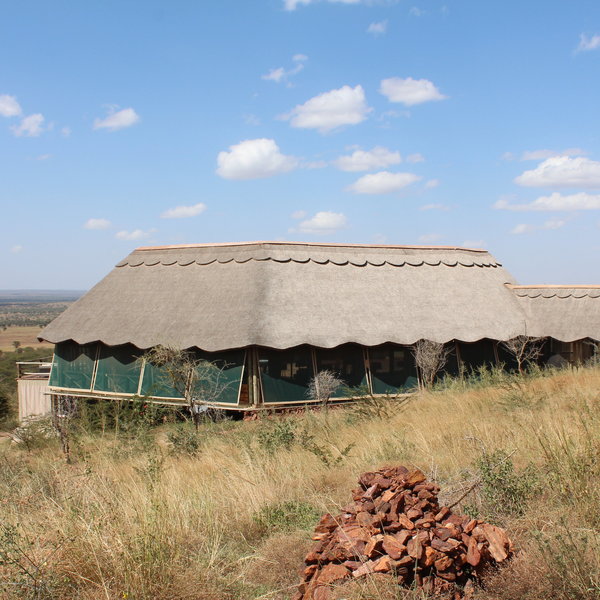 The circular central area offers plenty of space and spectacular views.