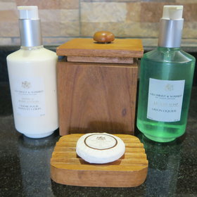 ... and complimentary toiletries.