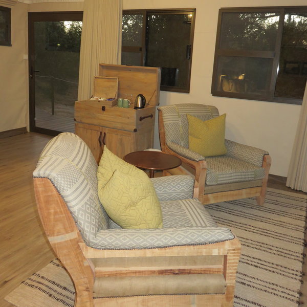 ...a good spot to relax, with the mini-bar to hand...
