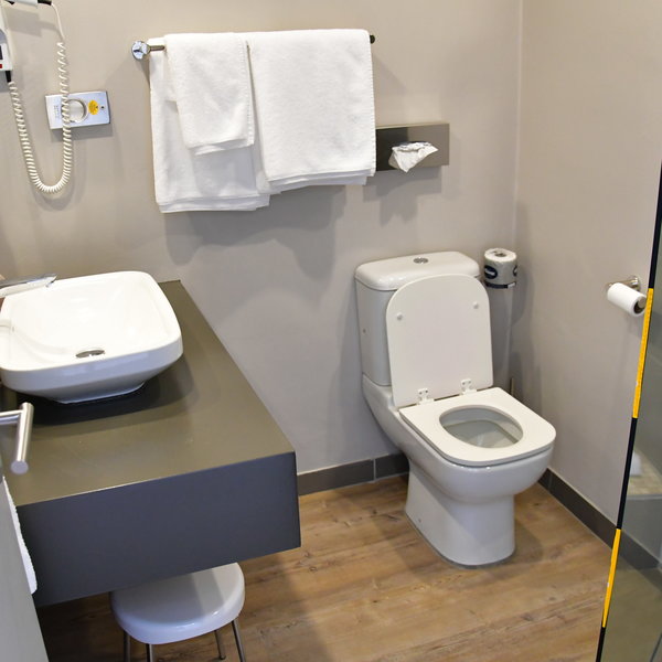 Nest Hotel