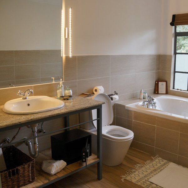 each with its own en-suite bathroom