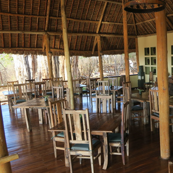 There is a dining area where evening meals and barbecues are served ...