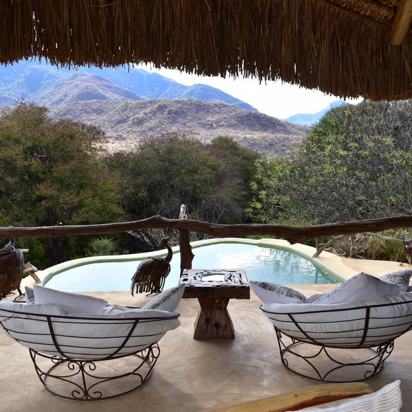 ... which can be enjoyed from the communal area.