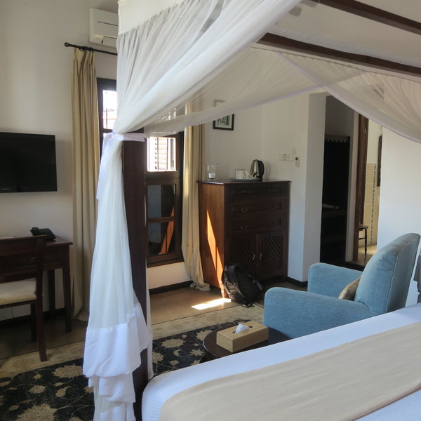 Kisiwa House