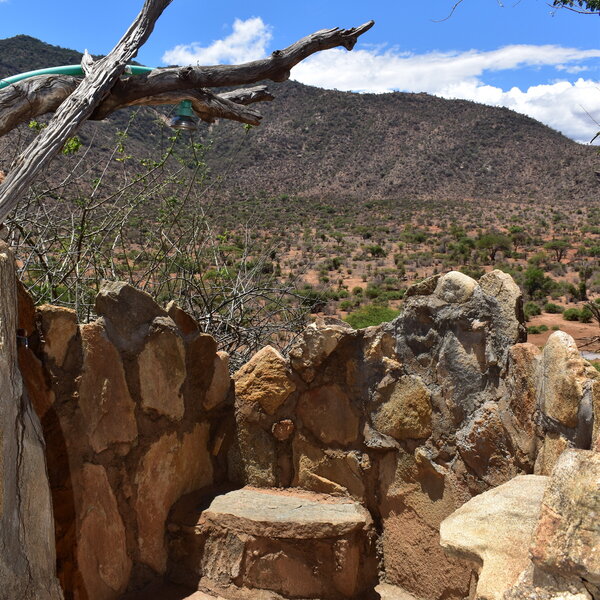 …to the very appealing outdoor showers…