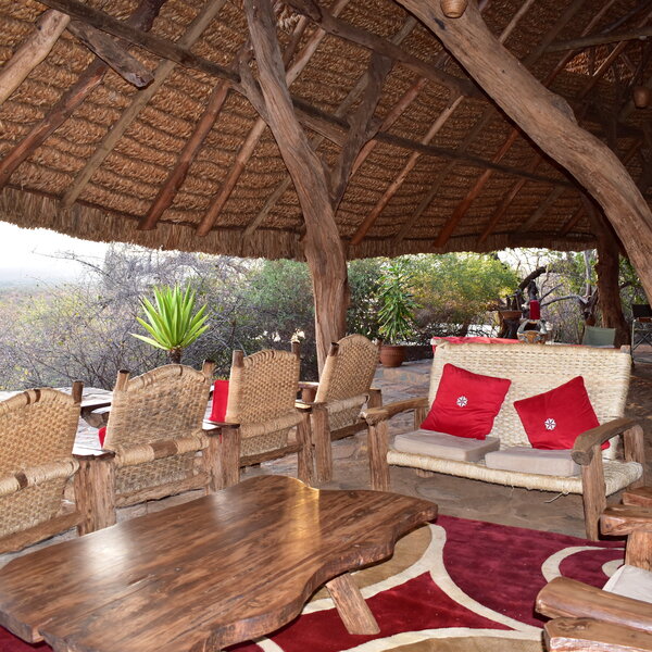 ... whilst the communal lounge is a good spot for a pre dinner drink...