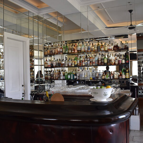 ... where you can also find an extensive range of drinks at the bar.