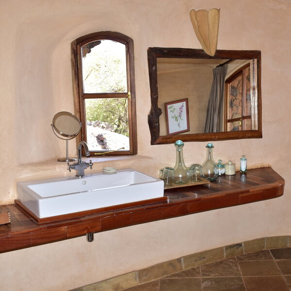 Lewa House