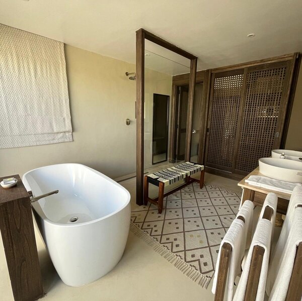 Hemingways Ol Seki Mara