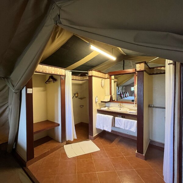 Standard Tent Bathroom