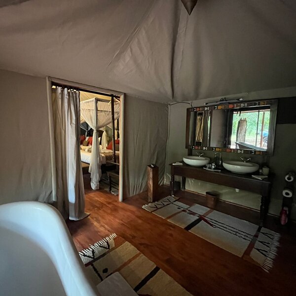 Mara Ngenche Safari Camp