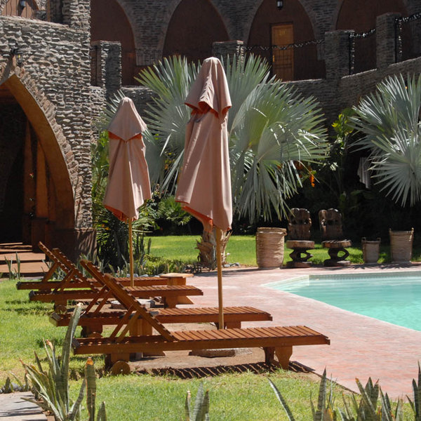...with a large number of sunloungers...