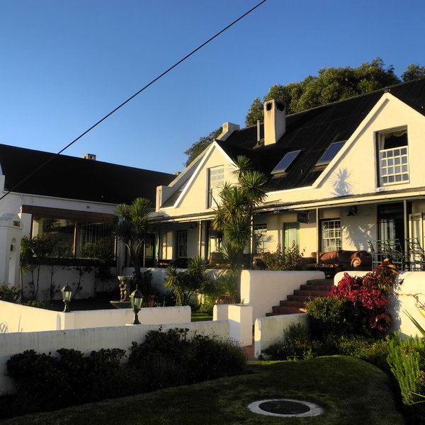 Farmhouse Hotel