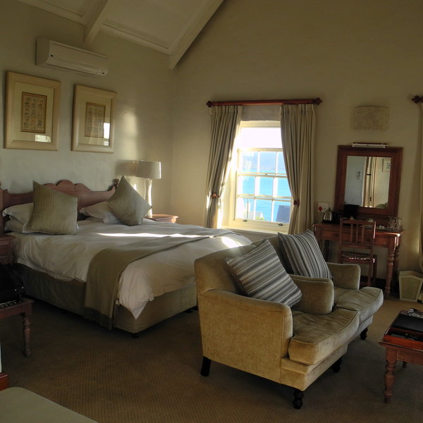 Farmhouse Hotel