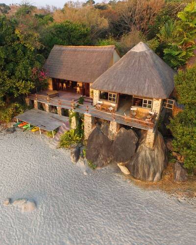 Private villas & houses in Malawi